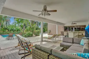 Modern 6BR Villa Resort Style Pool on Golf Course - Image 2