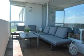 Skyline apartment with pool 2-6 guests with Netflix - Image 5