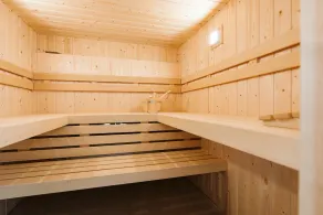 Maison avec jardin, barbecue et sauna - Image 2