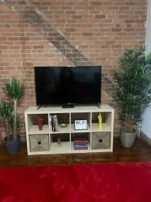 Cozy Downtown Loft - Image 2