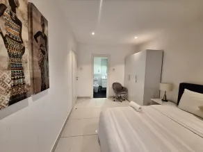 Studio Apartment at the Embassy Gardens - Image 5