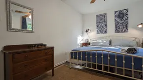 Historic Southside 2BR Apt - Pet Friendly - Image 4