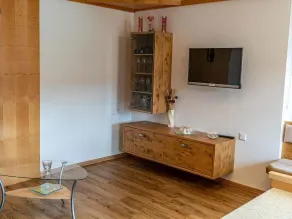 Lägenhet / bottenvåning 2 sovrum / dusch, toalett - Mandl, hus - Image 2