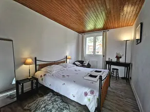 Großes Haus im historischen Dorf mit Terrasse und WIFI inklusive - Image 3