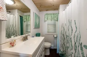 Amazing Oceanfront Private Cottage Deep H2O Dock  - Image 3