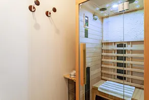Appartement \"Sauerlandrefugium\" avec vue sur la montagne, terrasse privée et sauna - Image 2