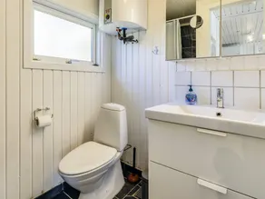 7 Person Holiday Home in Hals - Image 2