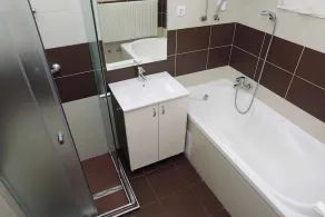 Holiday home only 300 m from the beach with air conditioning - Image 4