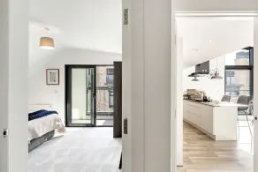Lacon House 2-Bedroom Penthouse - Image 5