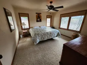 Guest house on secluded 120 acre property minutes from Chain 0' Lakes - Image 3