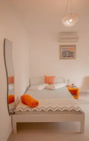 Cute studio apartment for 2 with a pool - Image 4