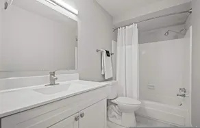 A Unique 2BR 2BA Stay - Image 5
