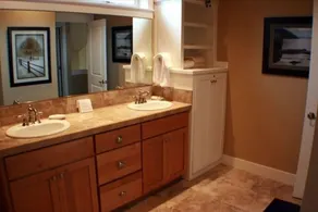 Private Retreat at River Wild in Mt Bachelor Village, Private HotTub, A/C, WiFi - Image 2