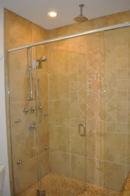 2BR/2BA LAKEFRONT CONDO 305 Private Beach/Balcony/indoor pool. - Image 5