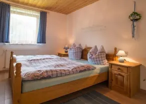 Ferienwohnung Nr. 2, 30 qm, Schlafzimmer, Wohnzimmer mit Küchenzeile, 1 Zustellbett, Balkon, 4 Sterne, max. 3 Personen - Image 5