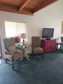 Grandma's House in the Woods, 3/4 mile to Custer - Image 2