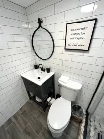 Remodeled 1BR Apartment w/ Queen Bed & Private Parking - Image 2