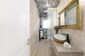 Impeccable 4-Bed House in São Domingos de Rana - Image 2
