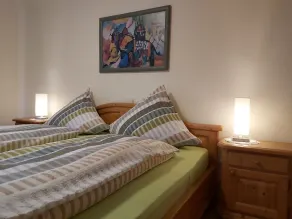 Ferienwohnung \"Obstgarten\" für 4 Personen, 2 Schlafzimmer mit Balkon, 75 m² - Image 5