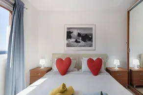 Vacation Home \"Vivienda Vacacional Maravillosa\" with Sea View, Shared Pool & Wi-Fi - Image 5