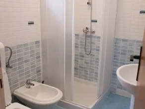 Apartment mit Pool, Whirlpool und Garten - Image 2