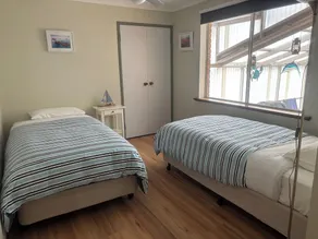 Goode Beach Retreat - Image 5