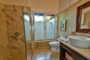 Villa located on the famous Teeth of the Dog Golf Course. - Image 2