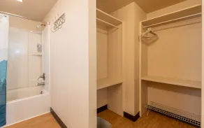 Charmantes 4-Schlafzimmer-Gästehaus mit großartiger Aussicht - Image 4