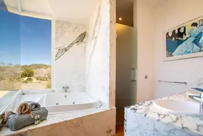 Modernt hus med pool, havsutsikt och 3km från stranden i Tarifa - Image 2