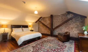 Beautifully restored soldier's barracks to sleep 10 people - Image 5