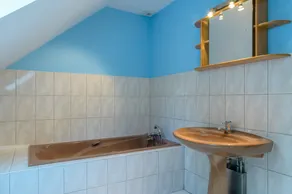 Petite house \"Gîte Sanglier\" with shared terrace, Wi-Fi, and air conditioning - Image 5