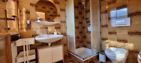 Spacious, privacy and beautiful unobstructed view of the mountains and valley - Image 2