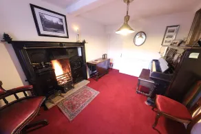 Luxurious Cottage with Hot Tub. 19 miles from Windermere. - Image 3