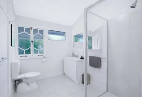 West end Charm 5 bed, 3km to CBD - Image 5