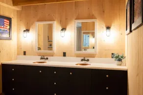 Unique 3 bedroom barn with a fireplace and pond - Image 3