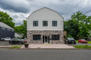 Private 1BR Apt, WiFi, Reliable, Near NYC - Image 5