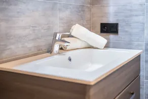 Holiday Apartment \"Weiße Zinne\" with Shared Whirlpool & Garden - Image 4