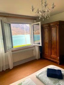 Apartamento 1 no lago.  Vistas deslumbrantes e localização pacífica.  Muito popular - Image 4