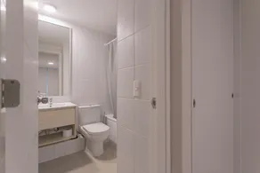 Santiago: 1BR Apartment with Balcony and Views - Image 3