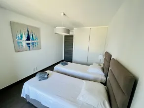 Superb T3 air-conditioned seafront with beach access in the center of Propriano. - Image 3