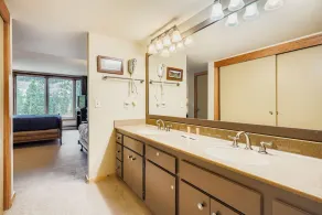 1811 Decatur condo - Image 5