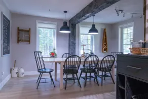 Waterfront Cottage | Hot Tub, Fire Pit & Fireplace | Pool Table | Walk to Town - Image 4