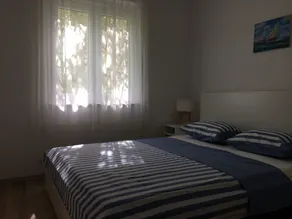 Beautiful and quiet apartment TONI with sea view - Image 5