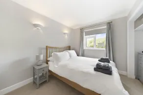 3 bed | stunning sea views & private beach access - Image 5