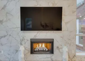 Captivating 6BR 3BA Holiday Home with Pool & Fire Pit - Image 3