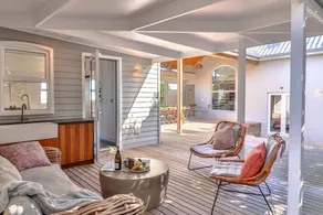 Sunridge Aan Zee | Luxury beach villa Onrus beach - Image 2