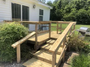 Private home on creek with dock.  - Image 4