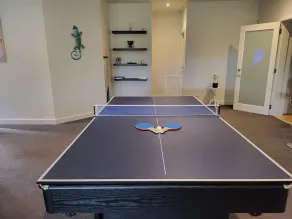 Huge 4BR Pool Table & 75" TV - Image 3
