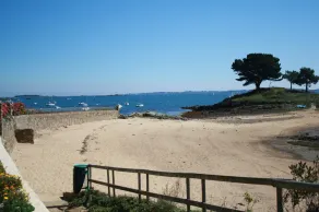 Very quiet seafront house with unobstructed sea view - Image 3