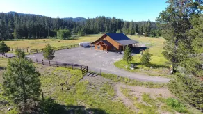 New Barn Dominiam on Marks Creek, next to Ochoco National Forest - Image 4